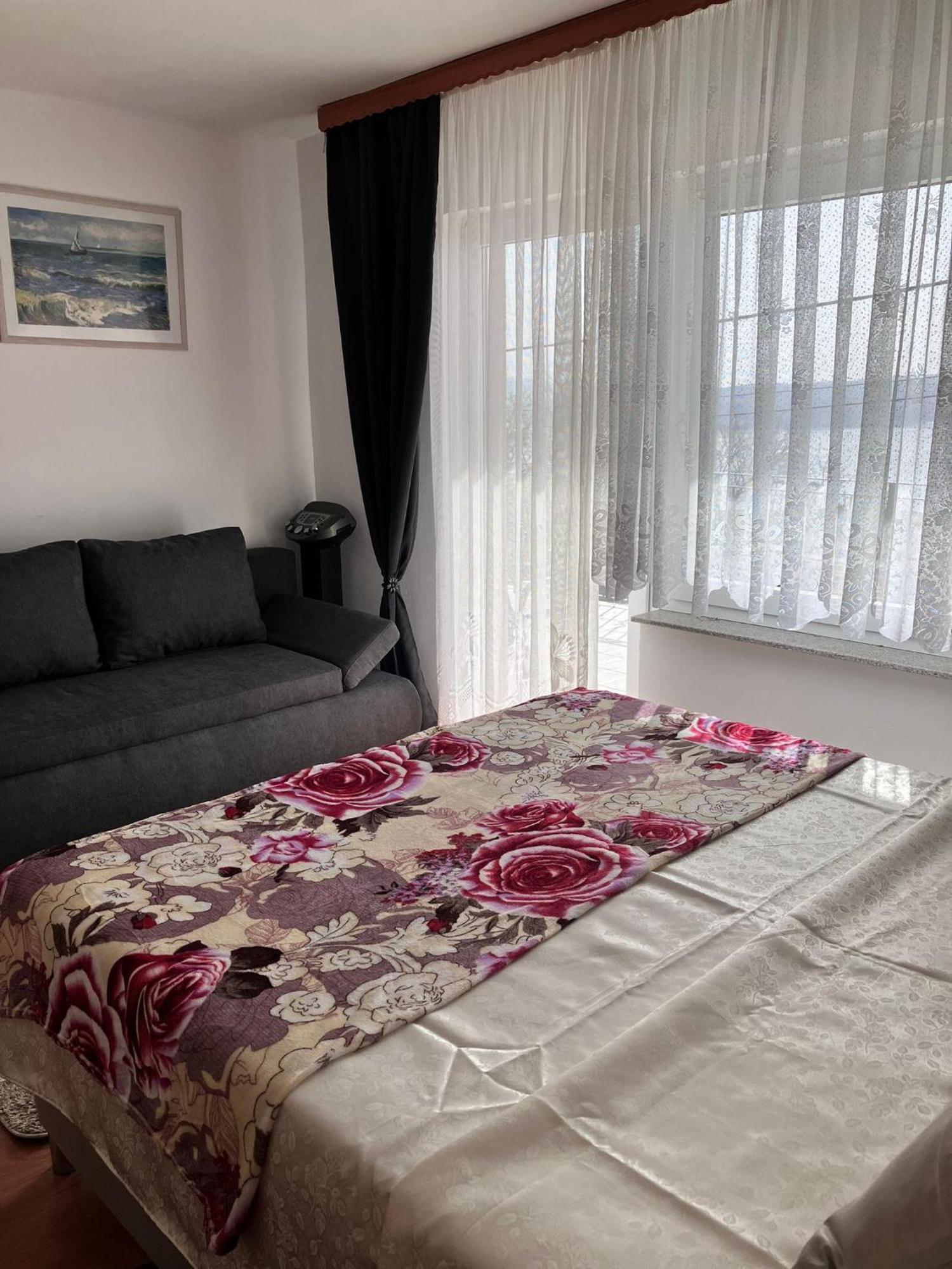 App Martina Daire Dramalj Dış mekan fotoğraf